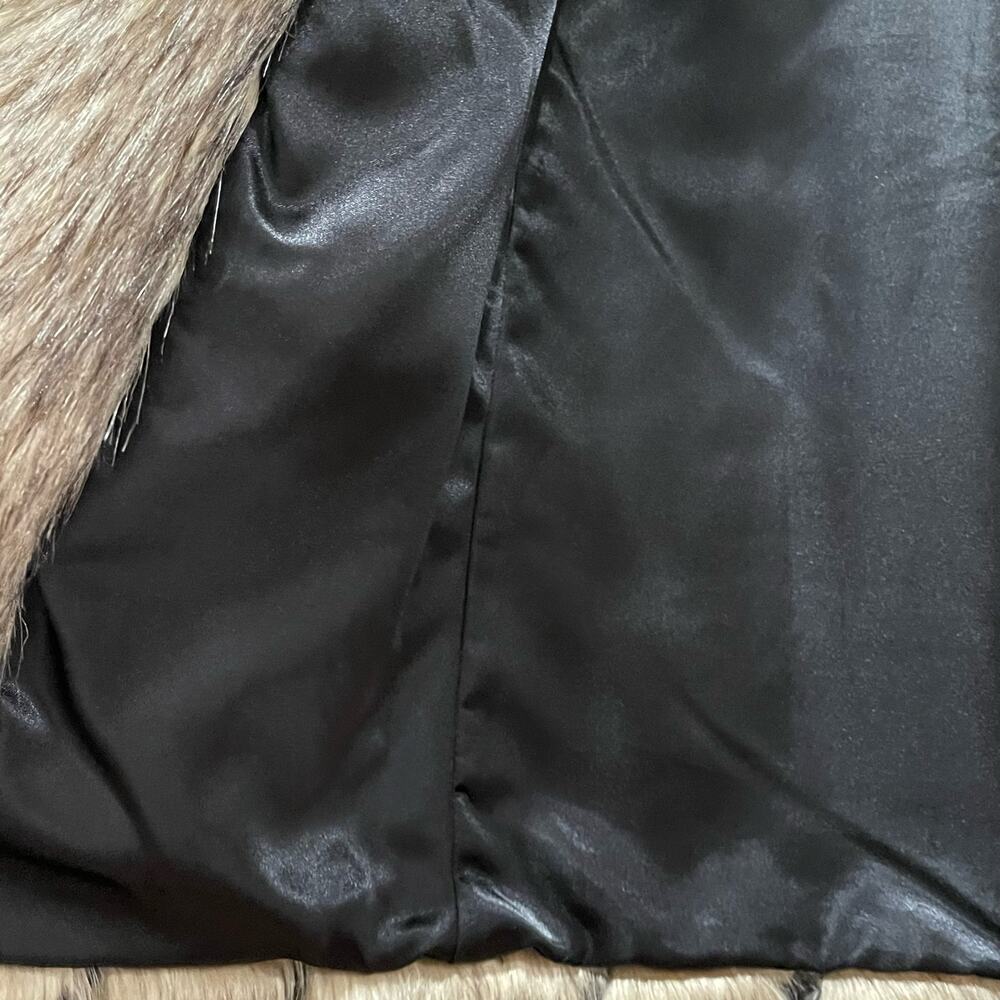 Fabulous Furs by Donna Salyers Faux Fur Long Vest Size XS - Picture 8 of 8